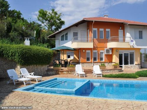 Rent a unique holiday villa!